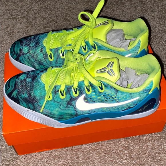 Kobe 9 Low Easter GS size - Picture 7 of 8